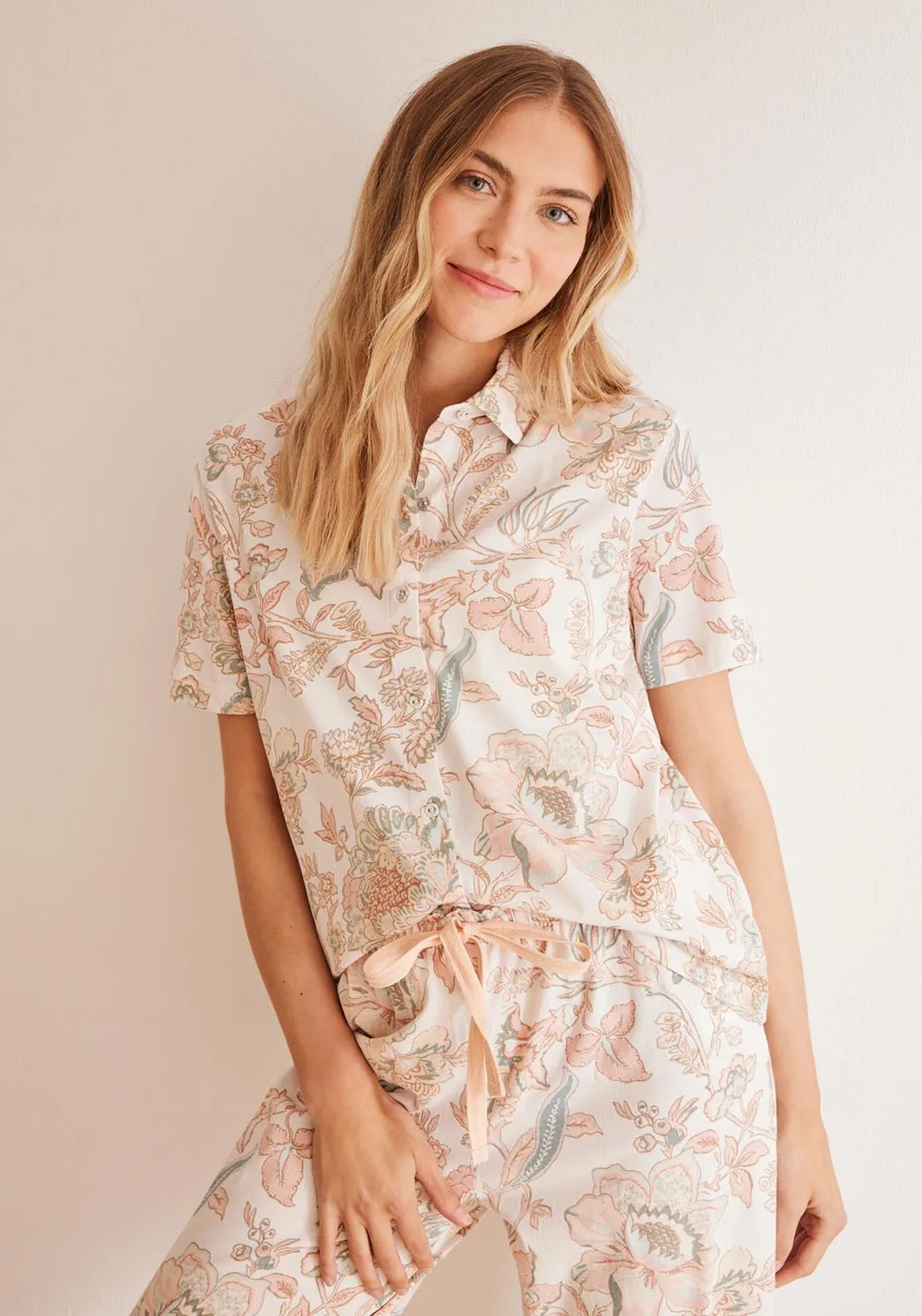 Classic floral print pyjamas in 100% cotton - White