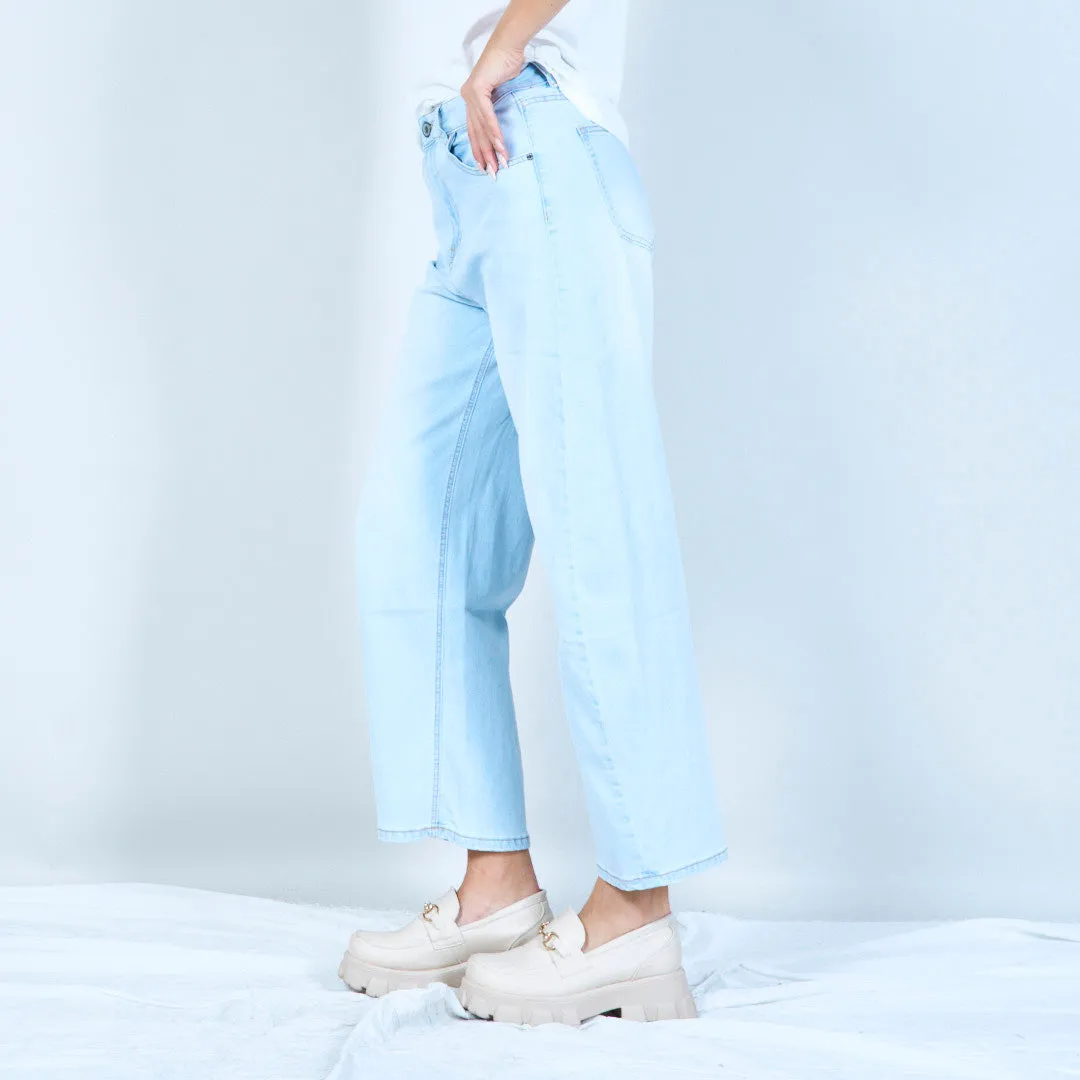 Light denim cropped jeans wholesale