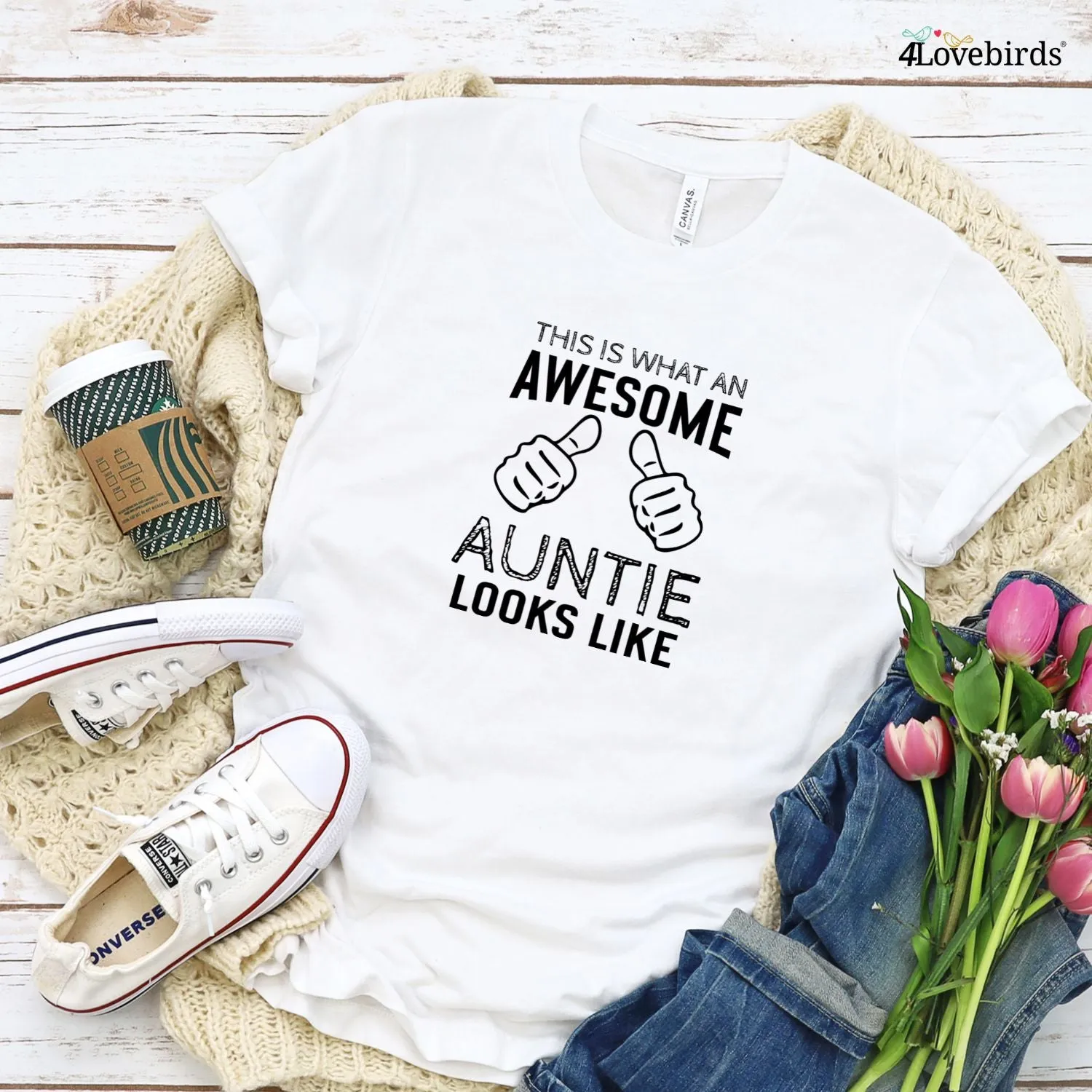 Matching Set Showcasing 'What An Awesome Uncle/Auntie Looks Like', Ideal Gift for Relatives.