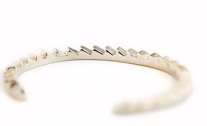 SILVER MINI ZIGZAG CUFF