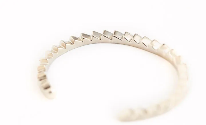 SILVER MINI ZIGZAG CUFF