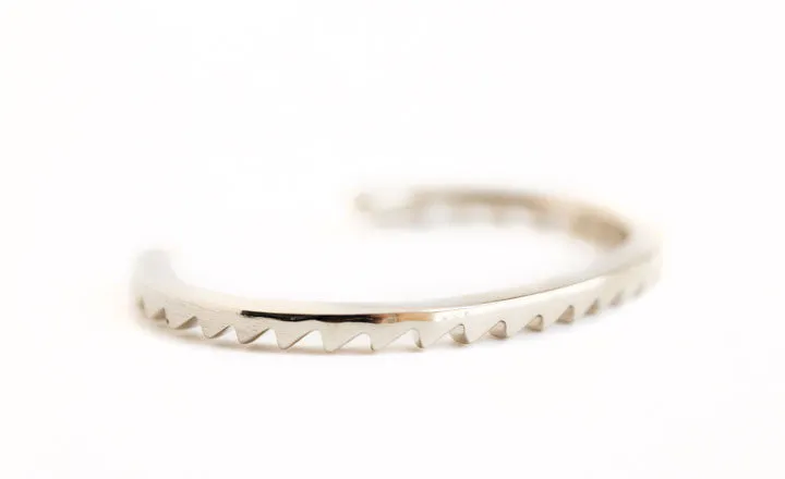 SILVER MINI ZIGZAG CUFF